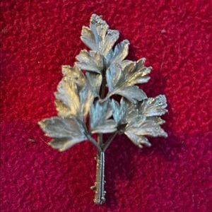 Vintage Silver Leaf Brooch Pin - Botanical Design